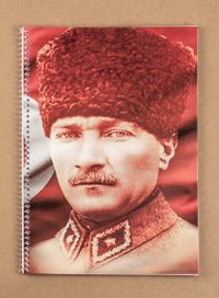 Bookinzi Okul Defteri - 80gr. A4 Spiralli - Atatürk