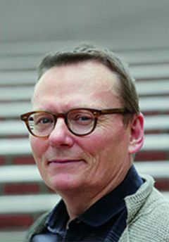  James A. Robinson