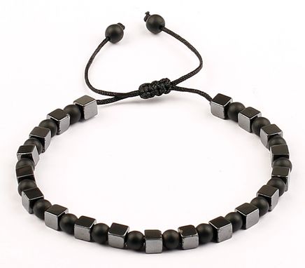 Ufak Küp Hematit Doğal Taş Bileklik (UKH-45)