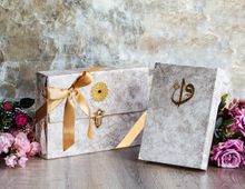 Çantalı - Orta Boy Nubuk Kur'an-ı Kerim (Krem, Vavlı, Mühürlü)