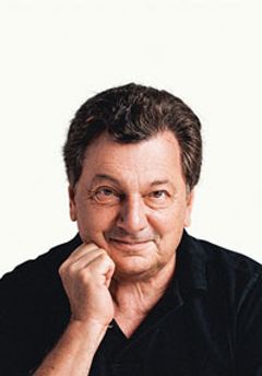  Vedat Milor