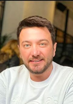  Onur Büyüktopçu