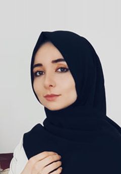  Esra Özde