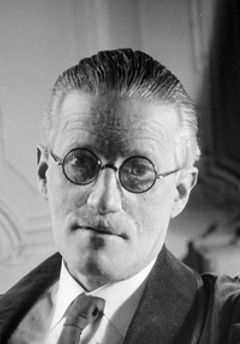  James Joyce