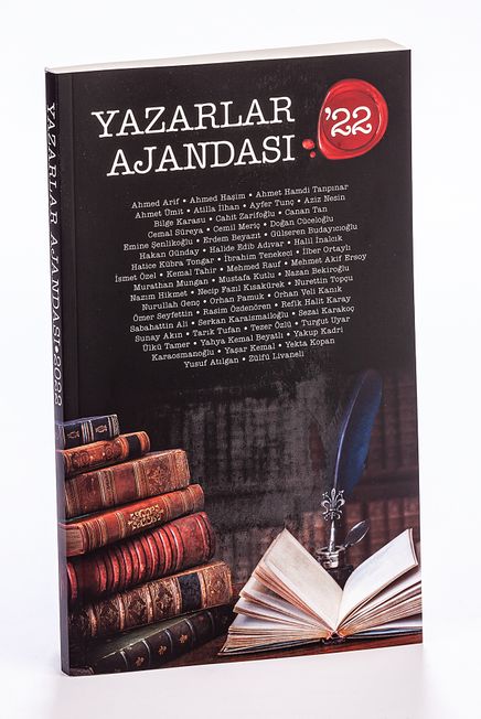 2022 Yazarlar Ajandası (Büyük Boy)