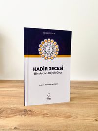 Kadir Gecesi Bin Aydan Hayırlı Gece (Cep Boy)