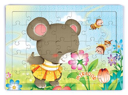 Mirador Çiçekleri Kokluyor Ahşap Puzzle 35 Parça (XXXV-45)