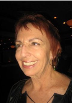  Leyla Navaro