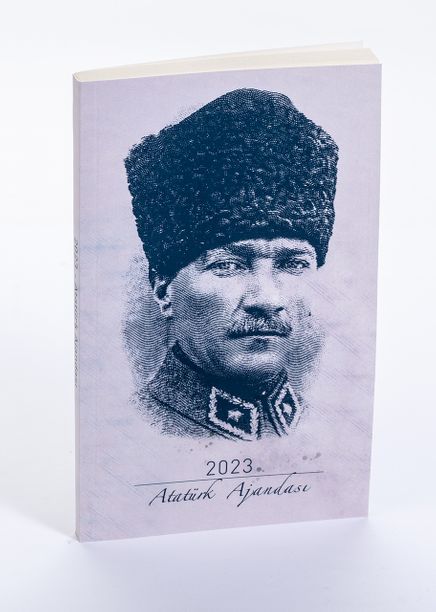 2023 Atatürk Ajandası (Büyük Boy)