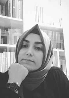  Emine Arlı