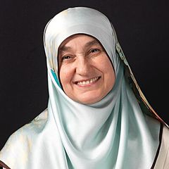  Saliha Erdim