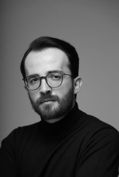  Ekrem Aral Tuna