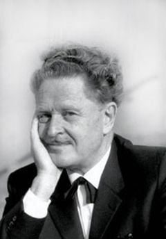  Nazım Hikmet 
