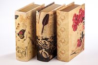 Nostalji Kutu Seti (Kitap Şeklinde Ahşap Hediye Kutular) (3 Adet)