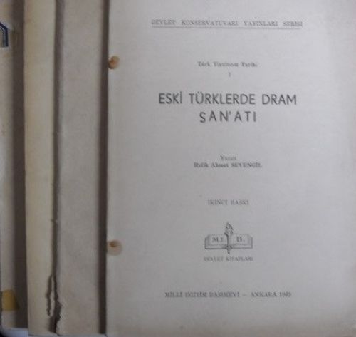 Türk Tiyatrosu Tarihi 4 cilt / 1- Eski Türklerde Dram Sanatı, 2- Opera San'atı ile İlk Temaslarımız, 3- Tanzimat Tiyatrosu, 4- Saray Tiyatrosu (Kod:4-H-21)