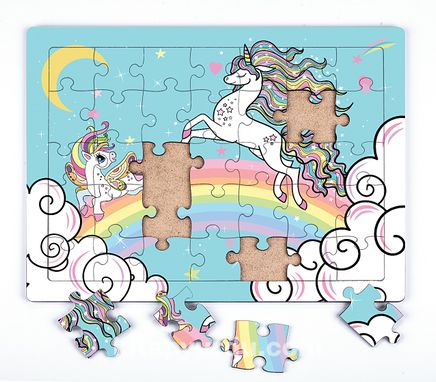 Unicorn Renkli Yeleler Ahşap Puzzle 35 Parça (XXXV-48)