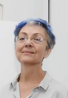  Feride Çiçekoğlu