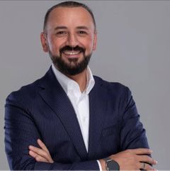  Mustafa Efe