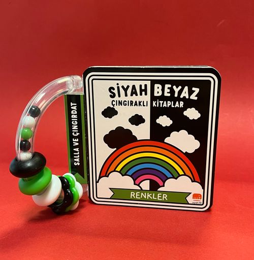 Siyah Beyaz Çıngıraklı Kitaplar & Renkler