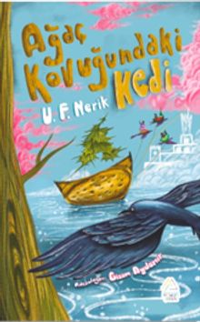 Ağaç Kovuğundaki Kedi