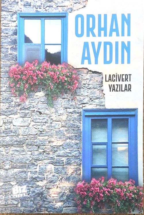 Lacivert Yazılar