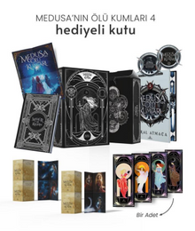 Medusa'nın Ölü Kumları 4 (Hediyeli Tekli Kutu)