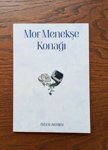 Mor Menekşe Konağı