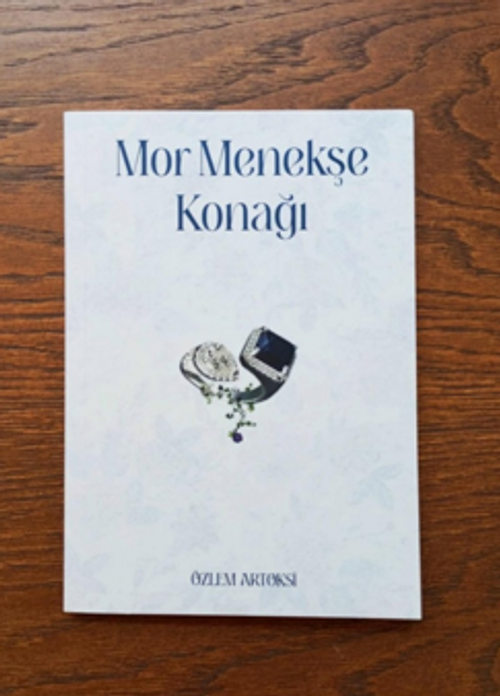Mor Menekşe Konağı