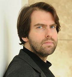  Volkan Hacıoğlu
