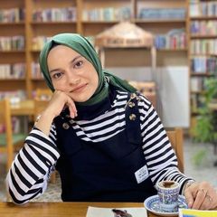  Feyza Kartopu