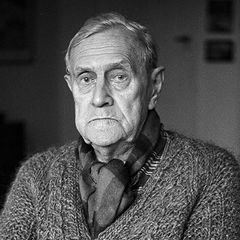  Patrick White