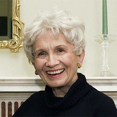  Alice Munro