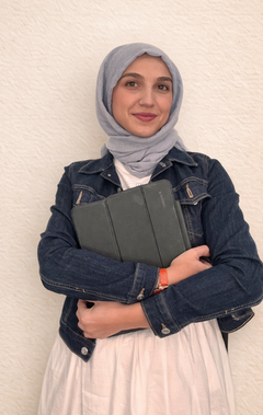  Cemile Şık
