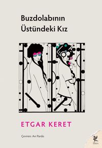 Buzdolabının Üstündeki Kız