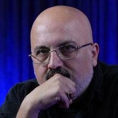  Cüneyt Sezer