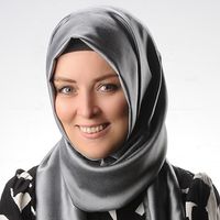  Hatice Kübra Tongar