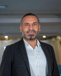  İsa Özinan
