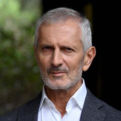  Gianrico Carofiglio
