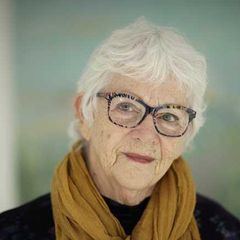  Elena Ferrante