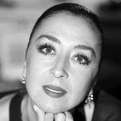 Hülya Aksular