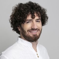  Hakan Mengüç