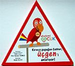 Kırmızı Papağan Cabbar Üçgen'i Anlatıyor!