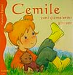 Cemile Yeni Çizmelerini Giyiyor