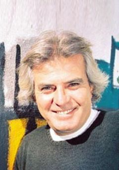  Tarık Akan