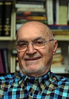  Hıncal Uluç