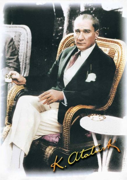 Kahve İçen Atatürk Puzzle 1000 Parça (Kod:11195)