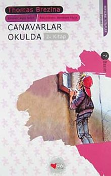 Canavarlar Okulda / Sevimli Canavarlar 2