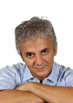  Zafer Algöz