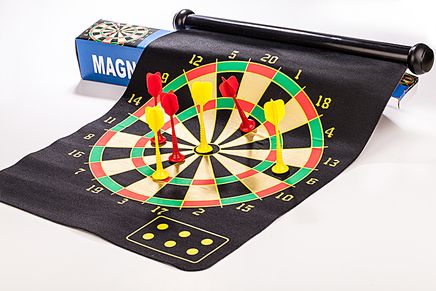 Mıknatıslı Dart Oyunu (Büyük Boy)