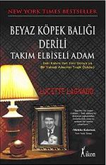 Beyaz Köpek Balığı Derili Takım Elbiseli Adam